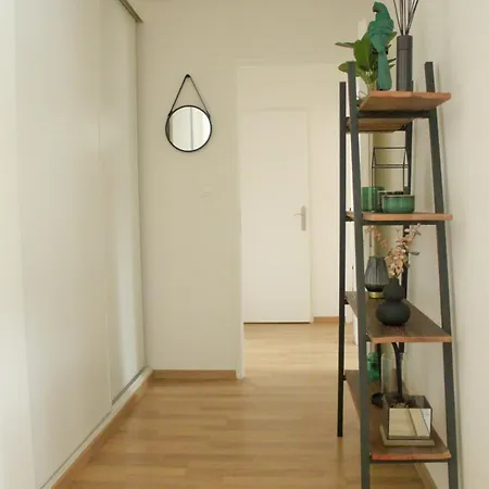 Διαμέρισμα Theskyfall , Cosy Appartement, Terrasse & Parking Longwy