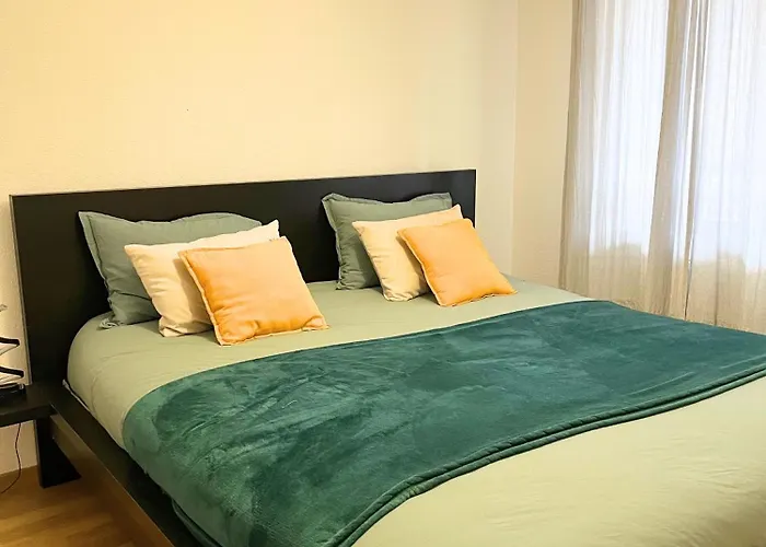 Theskyfall , Cosy Appartement, Terrasse & Parking Apartmán Longwy